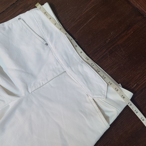 Hennes Capris - Picture 3 of 13